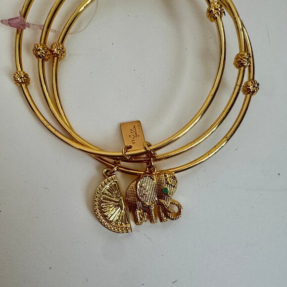 Lilly Pulitzer- NWT Set of 3 Gold Toned Charm Bracelet Bangles - Picture 2 of 4